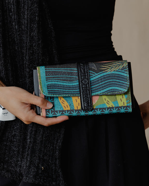 Cairo Breeze Spectrum Purse