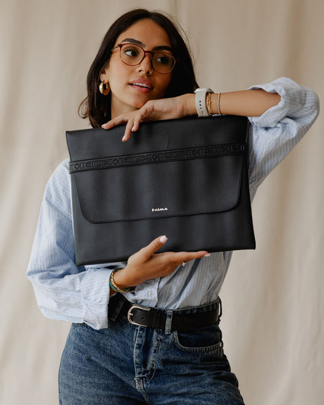 Aztec Laptop Sleeve In Leather Black - PALMA