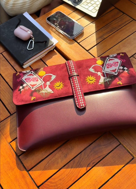 Game Night Laptop Sleeve In Burgundy - PALMA
