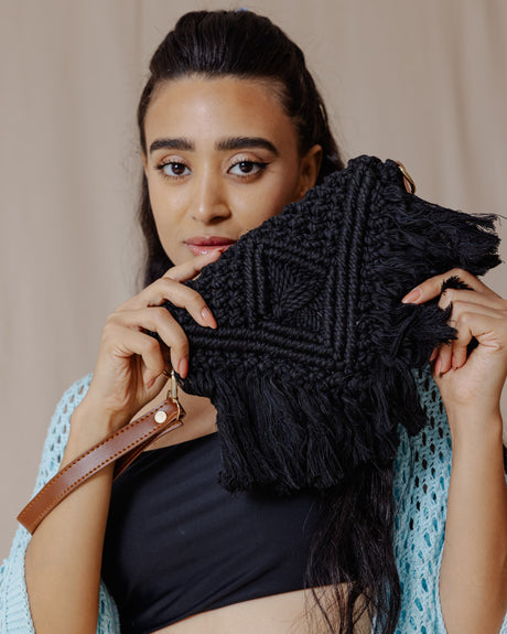 Gaia Macrame Clutch Black - PALMA