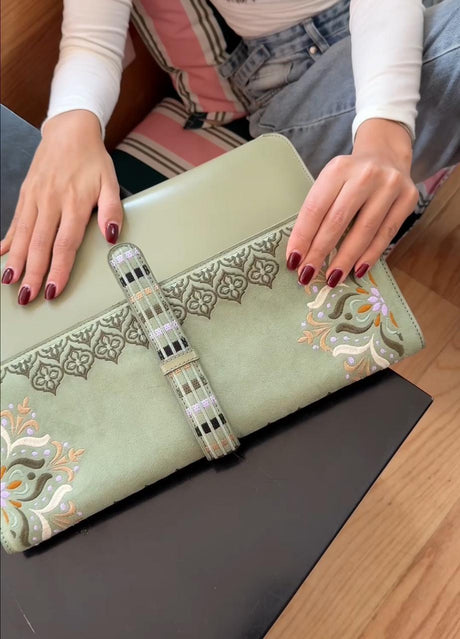 Arabesque Laptop Sleeve In Pistachio - PALMA