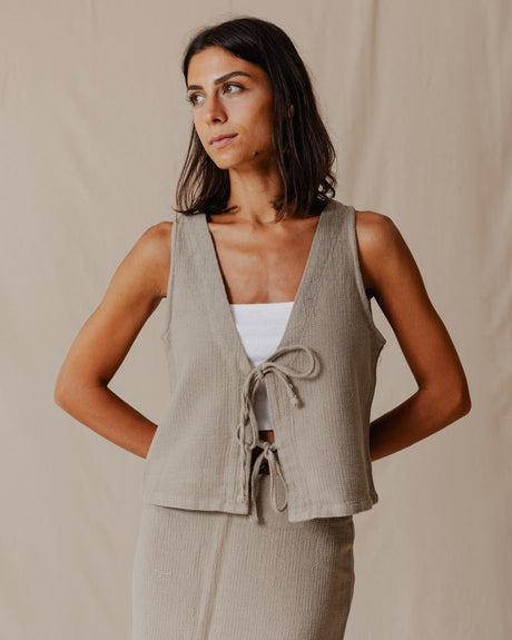 Tie Front Knitted Vest Olive - PALMA