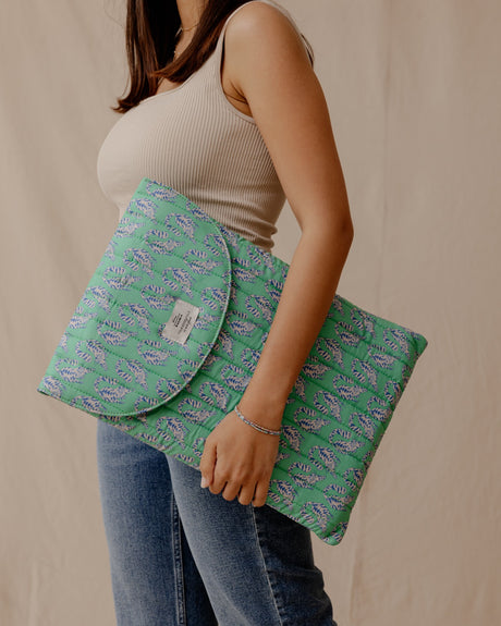 Stretchy Cat Laptop Sleeve - PALMA