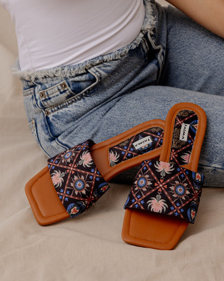 Damask Rose Slides - PALMA