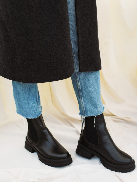 The Ankle Boots In Black